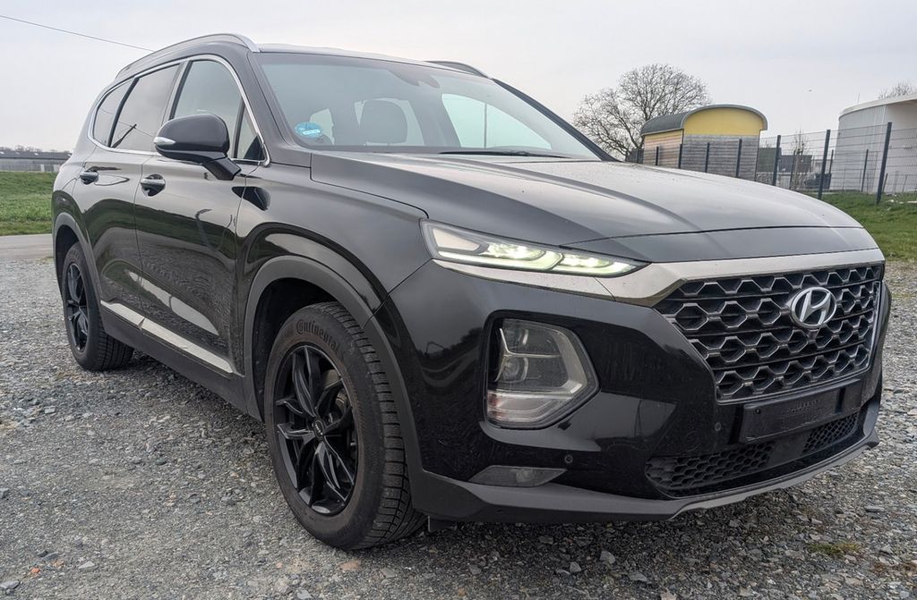 Image of Hyundai SANTA FE