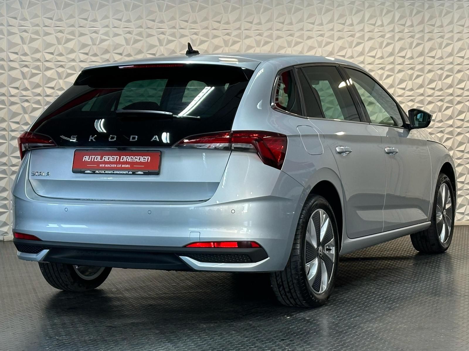 SKODA Scala 1.0TSI SELECTION LED#AHK#SHZ#LH#TEMPO#SPUR - Image 8