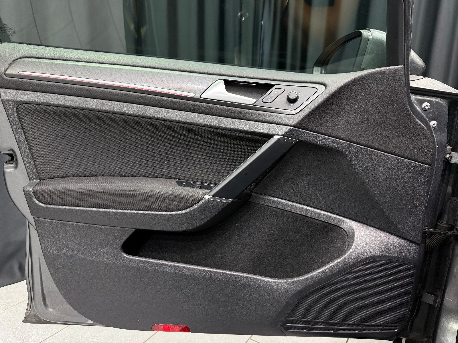 Fahrzeugabbildung Volkswagen Golf VII GTI Performance |APR|DSG|LED|MAXTON