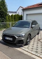 Audi A1 40 TFSI S tronic S line ACC Navi+ CarPlay 
