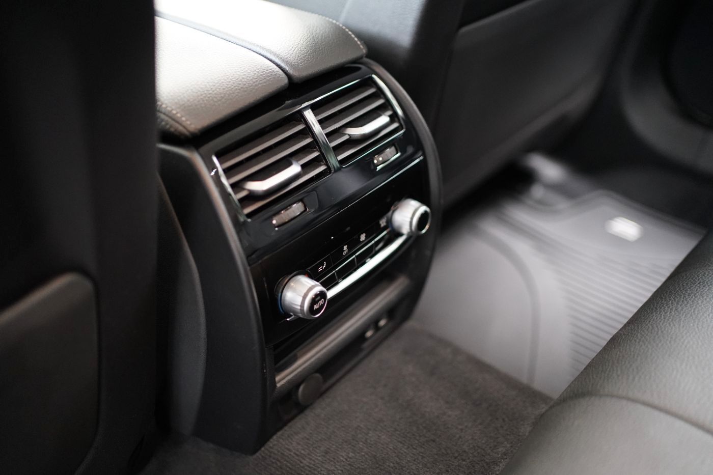 Fahrzeugabbildung BMW 530i xDi Luxury Line HeadUp+Komfortzug+Laserlich