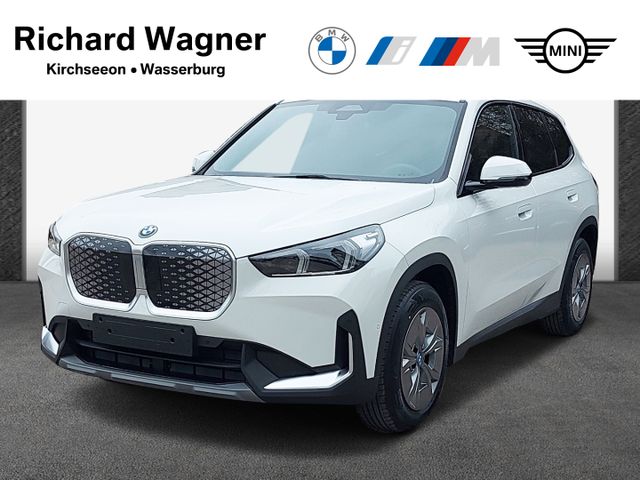 BMW iX1 eDrive20 Premiumpaket Sonnenschutzverglasung