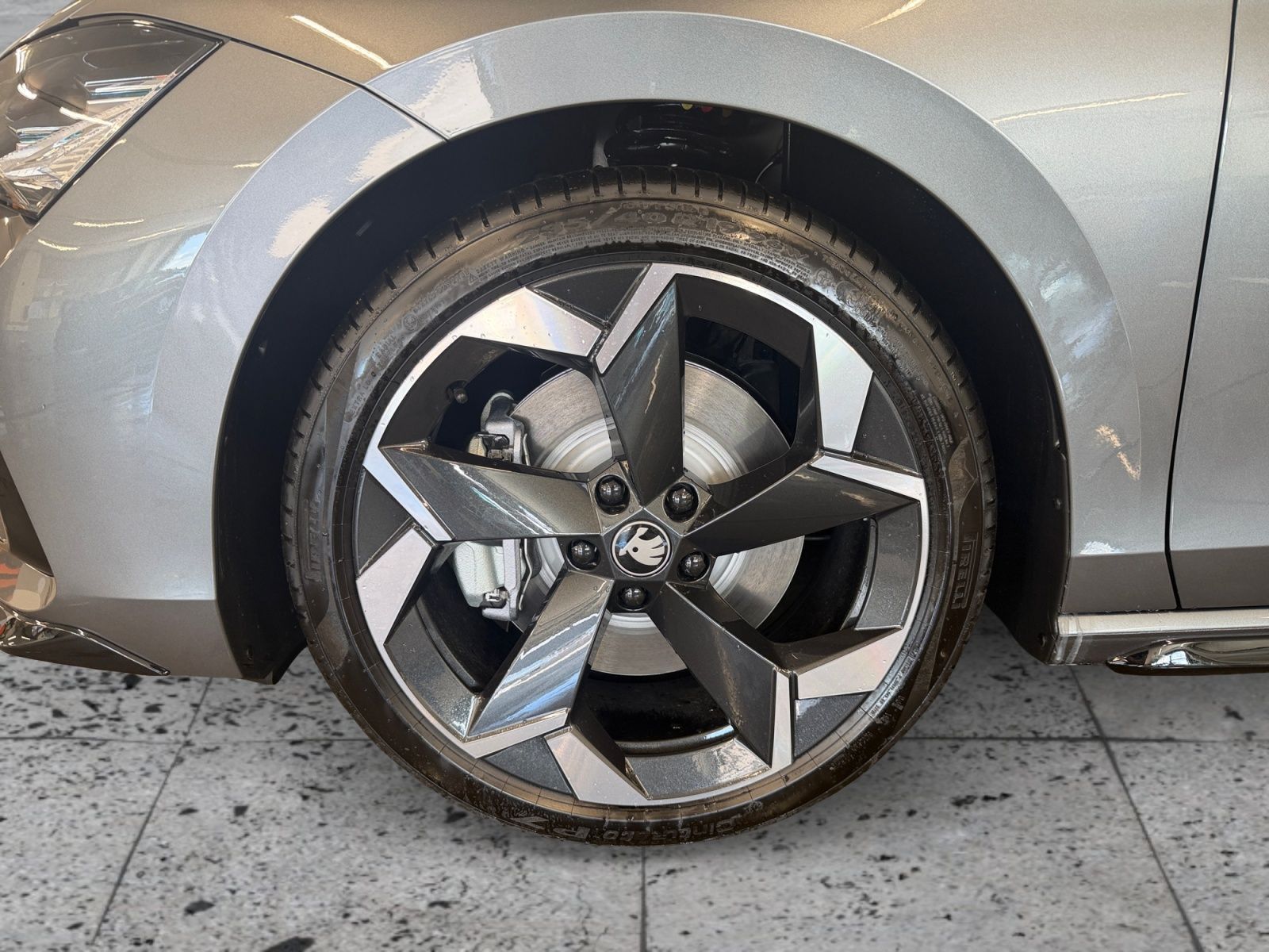 Skoda Superb - Bild 7