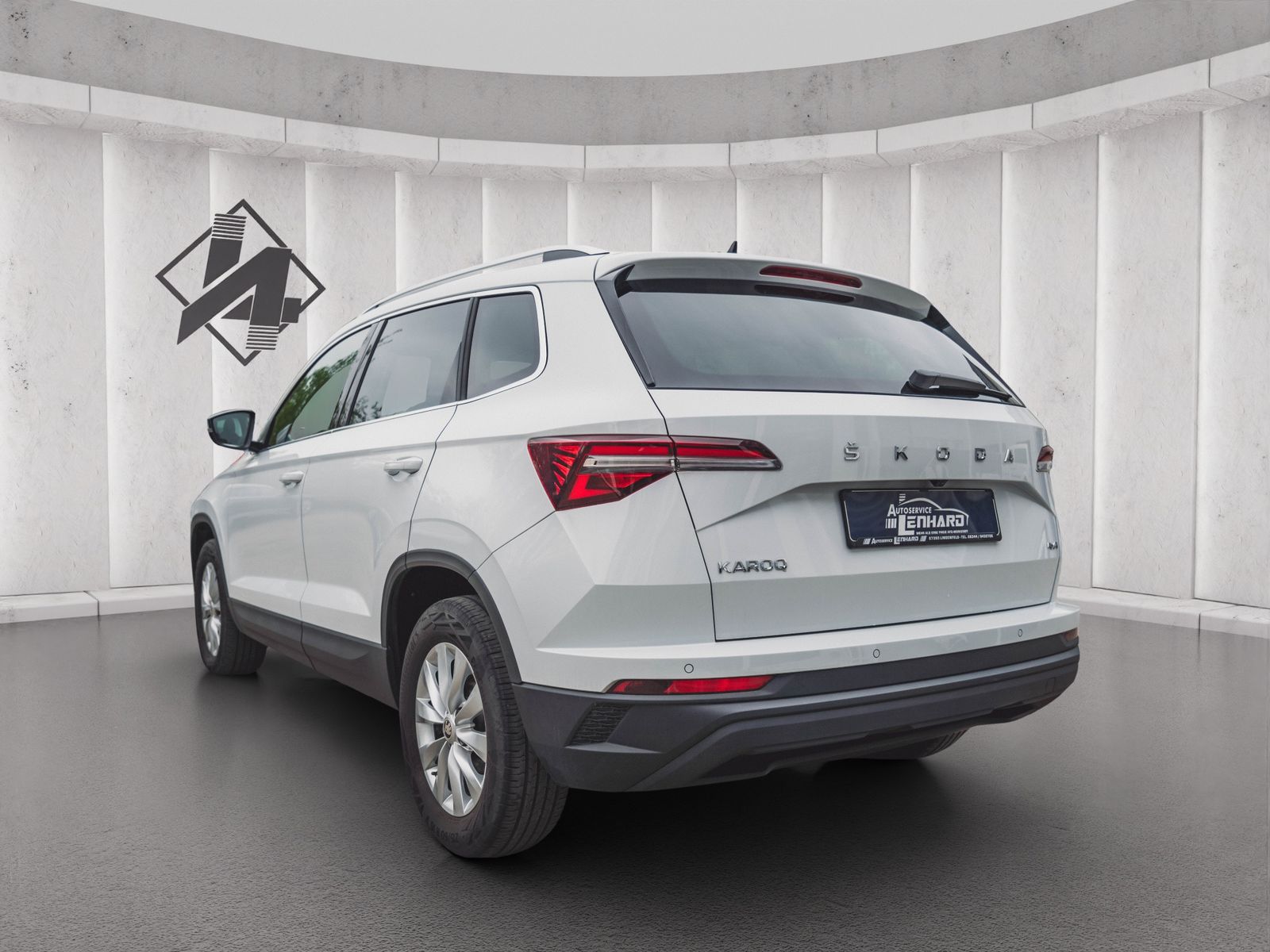 Fahrzeugabbildung SKODA Karoq 1.5L DSG*LED*PDC*KAM*ACC*Smartlink*