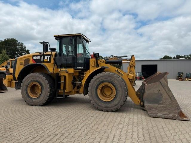 CAT 966 M