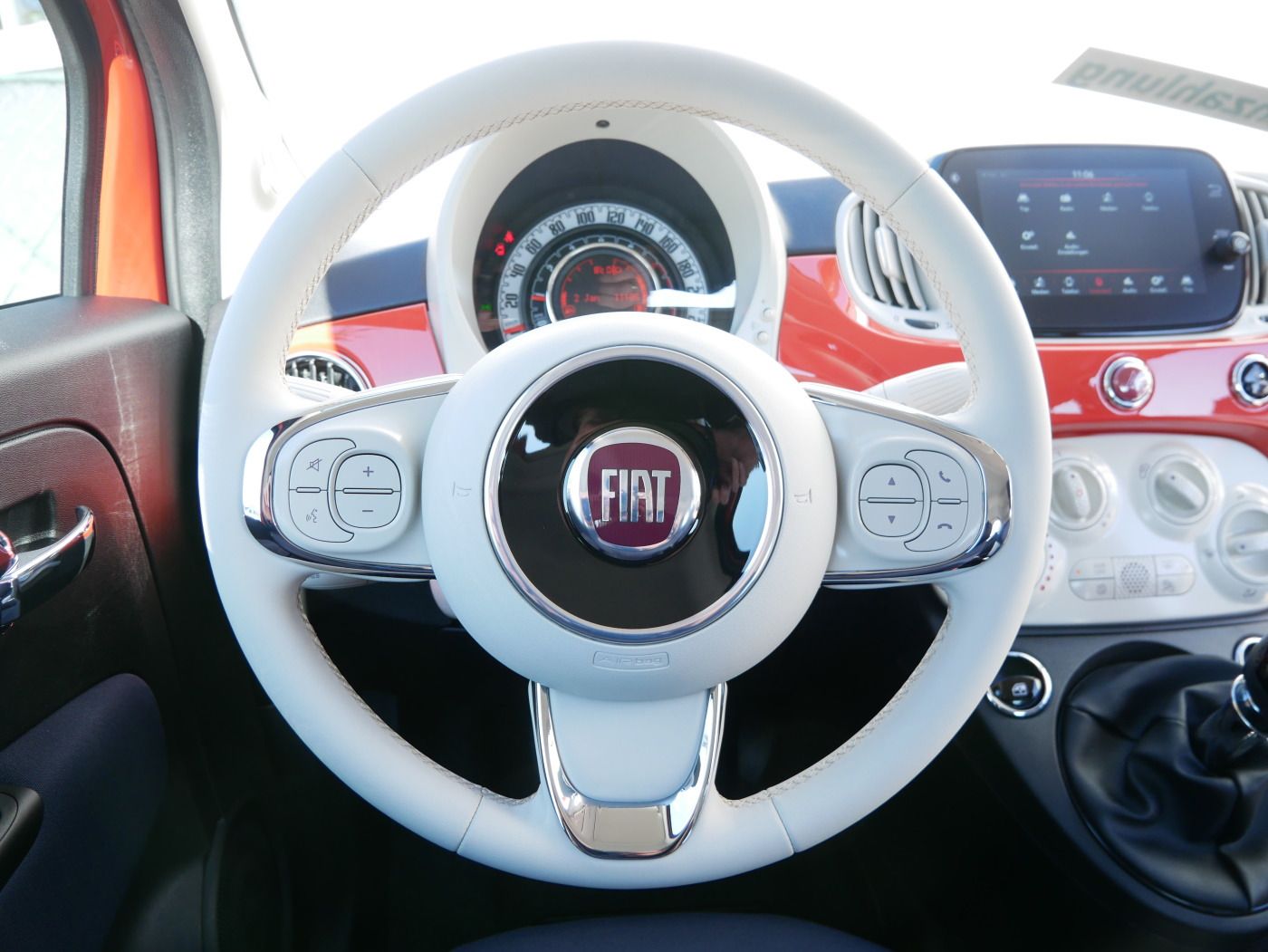 Fahrzeugabbildung Fiat 500 1.0 GSE Hybrid Club Tempomat Apple/Android