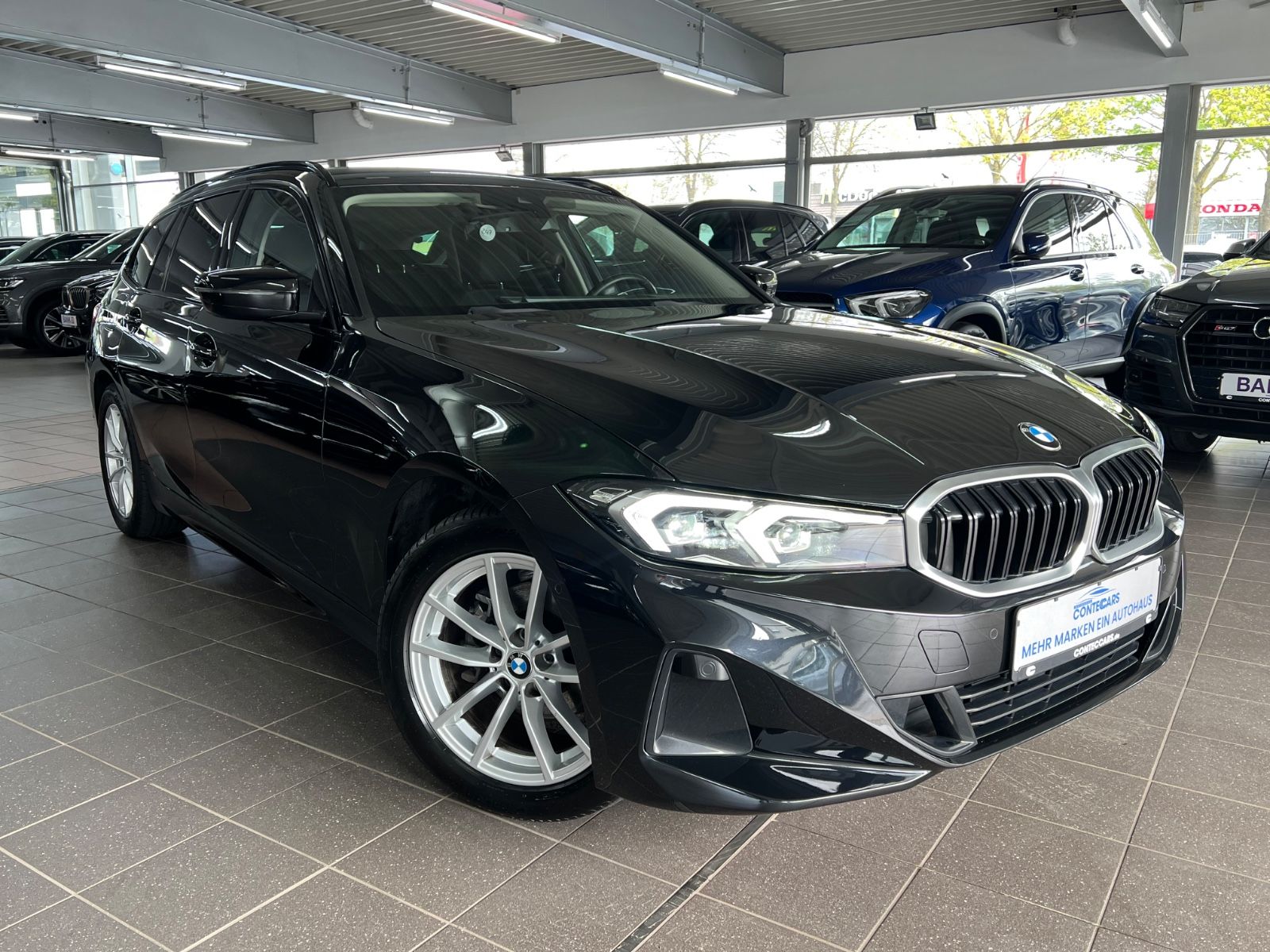 BMW 318d Touring Querverkehr+Spur+Park Assist+uvm.