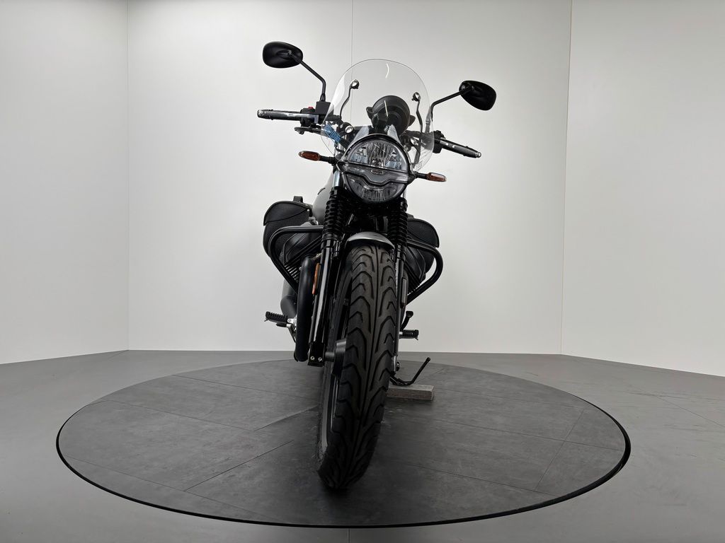 Fahrzeugabbildung Moto Guzzi V7 IV STONE *LEDERTASCHEN *NEUWERTIG