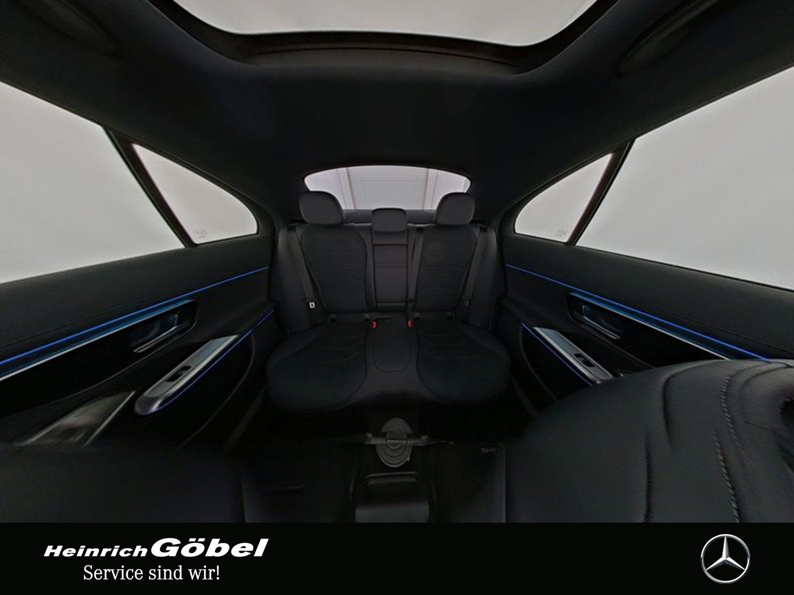 Fahrzeugabbildung Mercedes-Benz E 200 4M AMG+PANO+BURMESTER+DIGITAL+360°+MEMORY