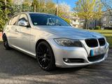 BMW 320i e90 - BMW 320 mit Benzin-Antrieb: Limousine, 320i E90