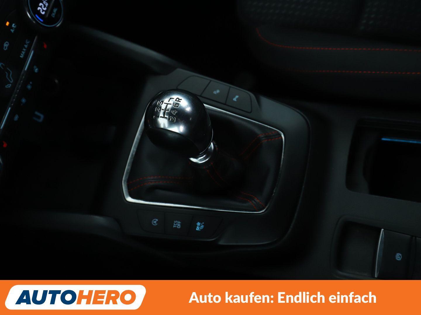 Ford Focus 1.0 EcoBoost ST-Line*NAVI*LED*SPUR*PDC*SHZ
