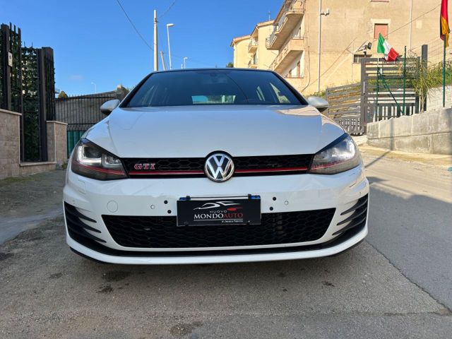 Volkswagen Golf Business GTI Performance 2.0 TSI