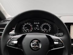 Fahrzeugabbildung Skoda Scala Style NAVI PDC Kamera Alu SHZ Kessy V-LED