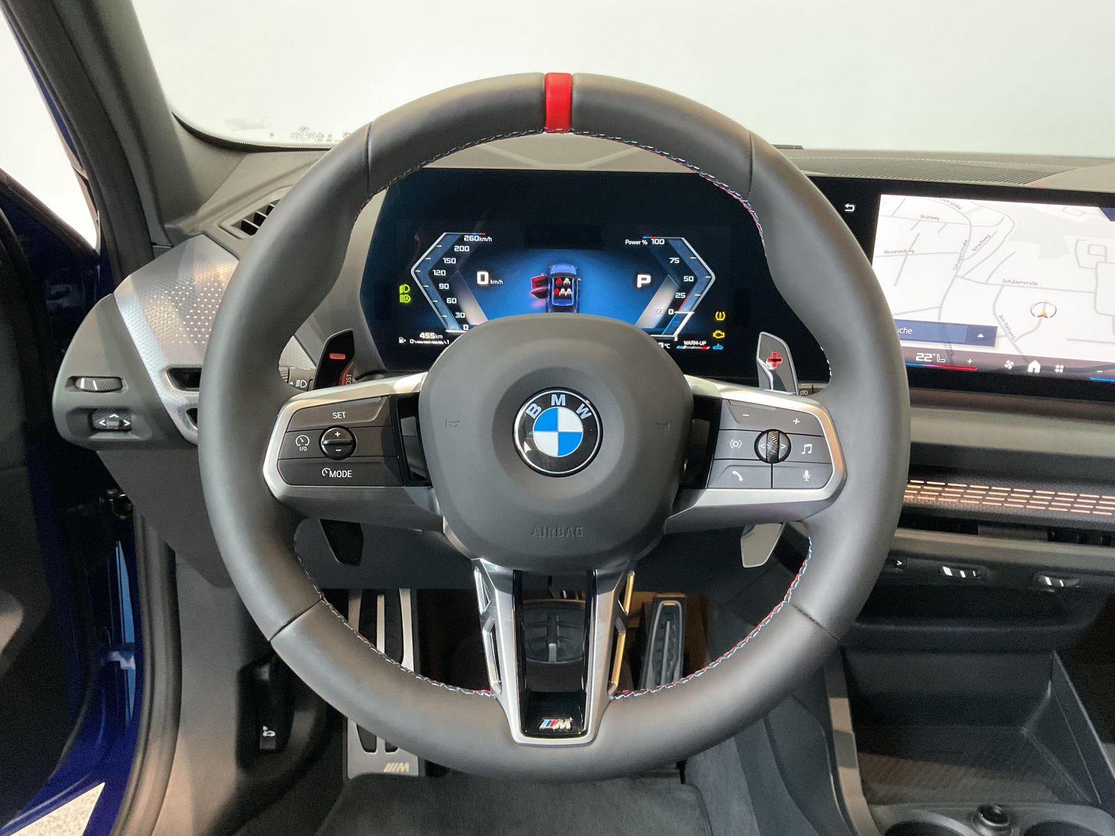 Fahrzeugabbildung BMW M135 xDrive Head-Up M Sportsitze AHK