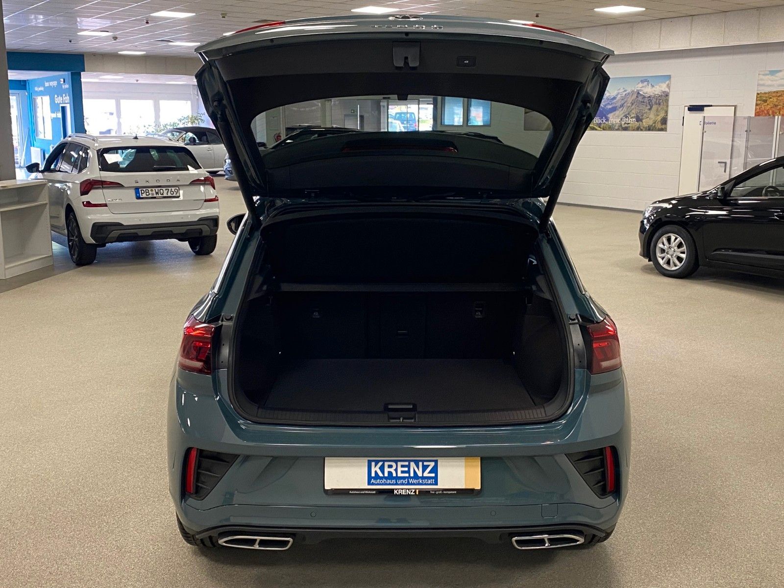 Fahrzeugabbildung Volkswagen T-Roc 1.5 TSI DSG R-Line+ACC+Garantie bis 2030++