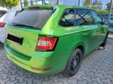 Skoda Fabia Combi 1.0 TSI Drive 125 ACC/Einparkhi/Mult - Skoda Fabia: Grün