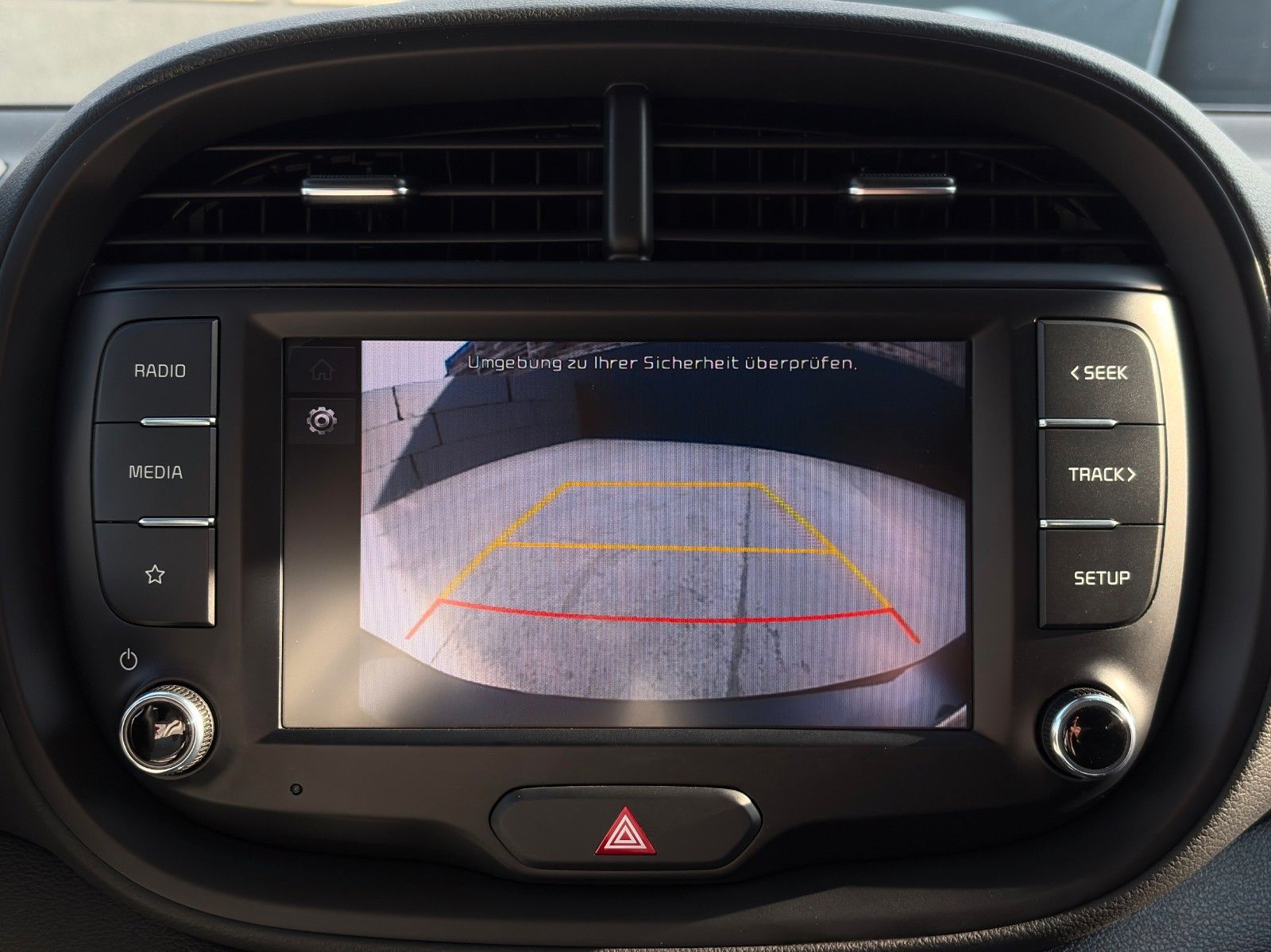 Fahrzeugabbildung Kia e-Soul Edition 39kWh LED ACC PDC CarPlay Kamera