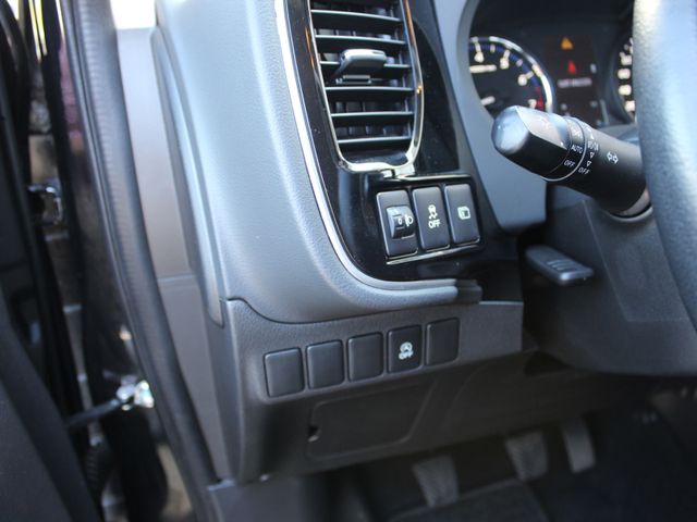 Outlander 2,0 Diamant 2WD DAB*AHK*SHZ*Kamera