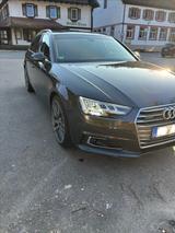 Audi A4 2.0 TFSI S tronic Avant - - Audi A4 mit Benzin-Antrieb: Grau, Alcantara, mit Apple Carplay