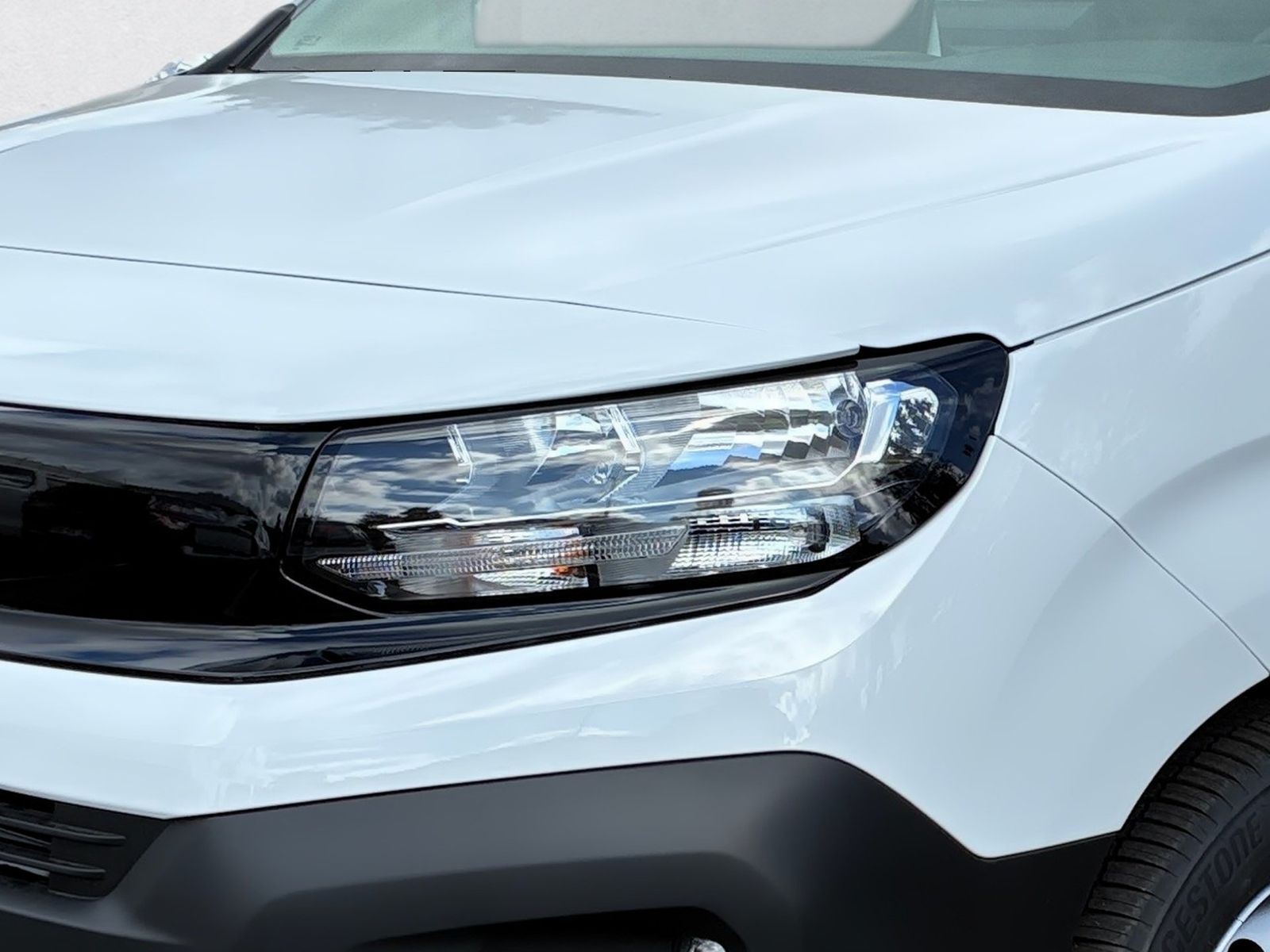 Fahrzeugabbildung Opel COMBO CARGO Electric M 11KW*Navi*SHZ*PDC*RFK*