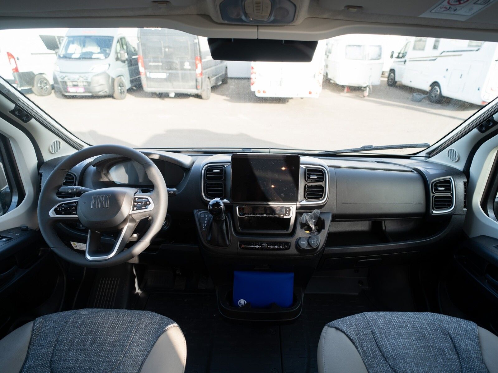 Fahrzeugabbildung Dethleffs Globetrail 640 ES Fiat 95 Jahre Paket