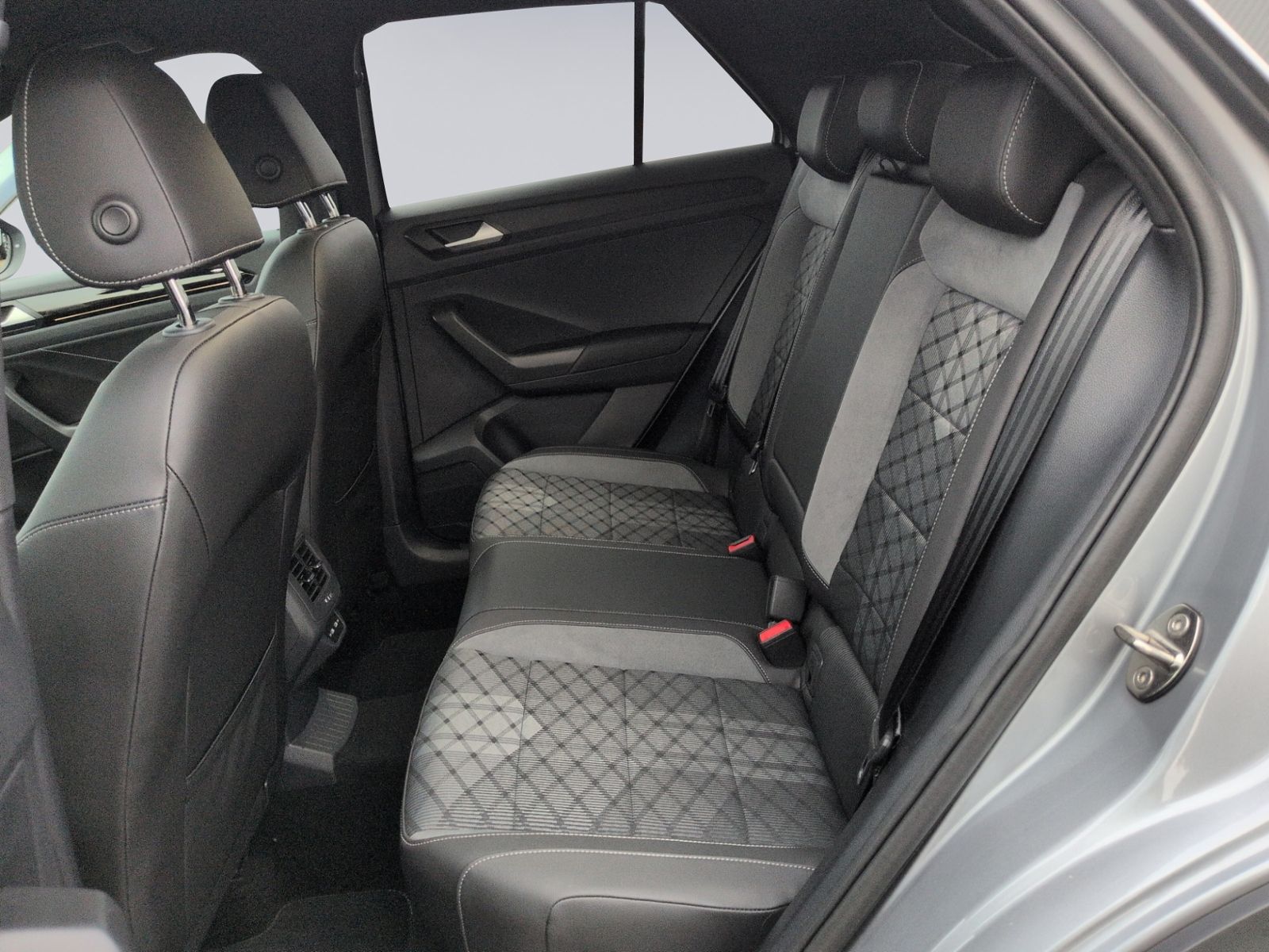 T-Roc 1.5 TSI DSG R-Line Back Style KAMERA+AHK+