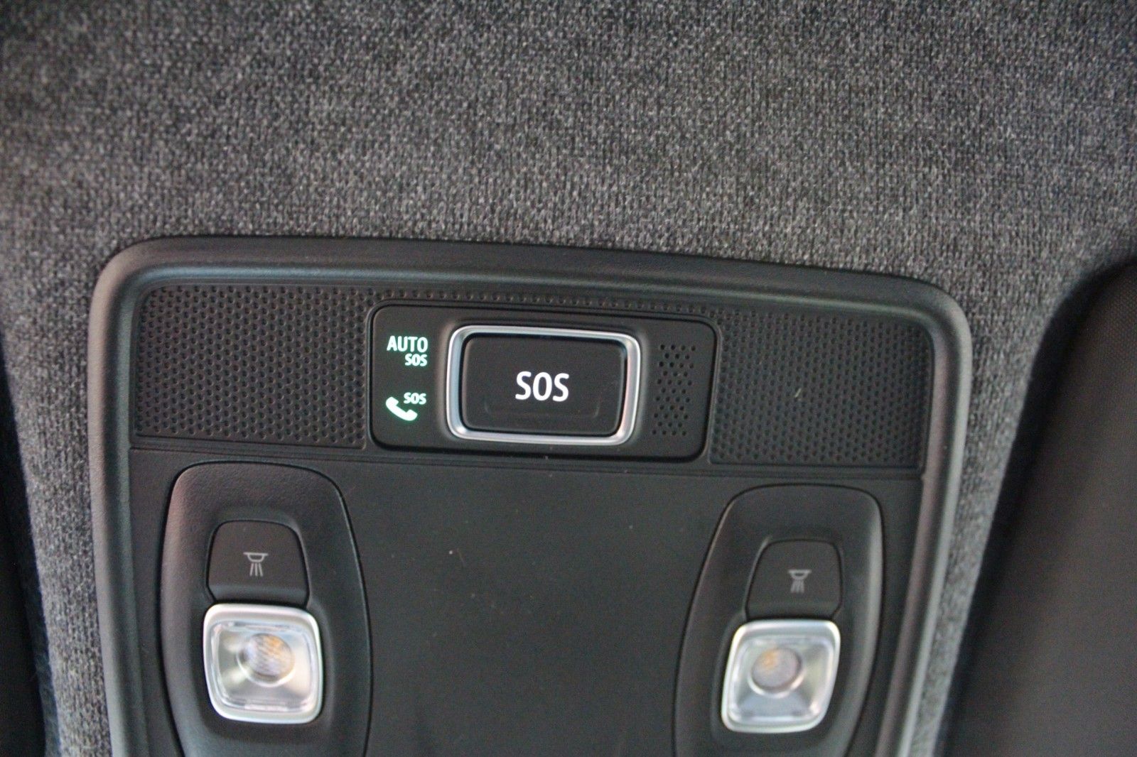 Fahrzeugabbildung Renault Clio TCe 90 Techno *Winter-*&*Look-Paket*