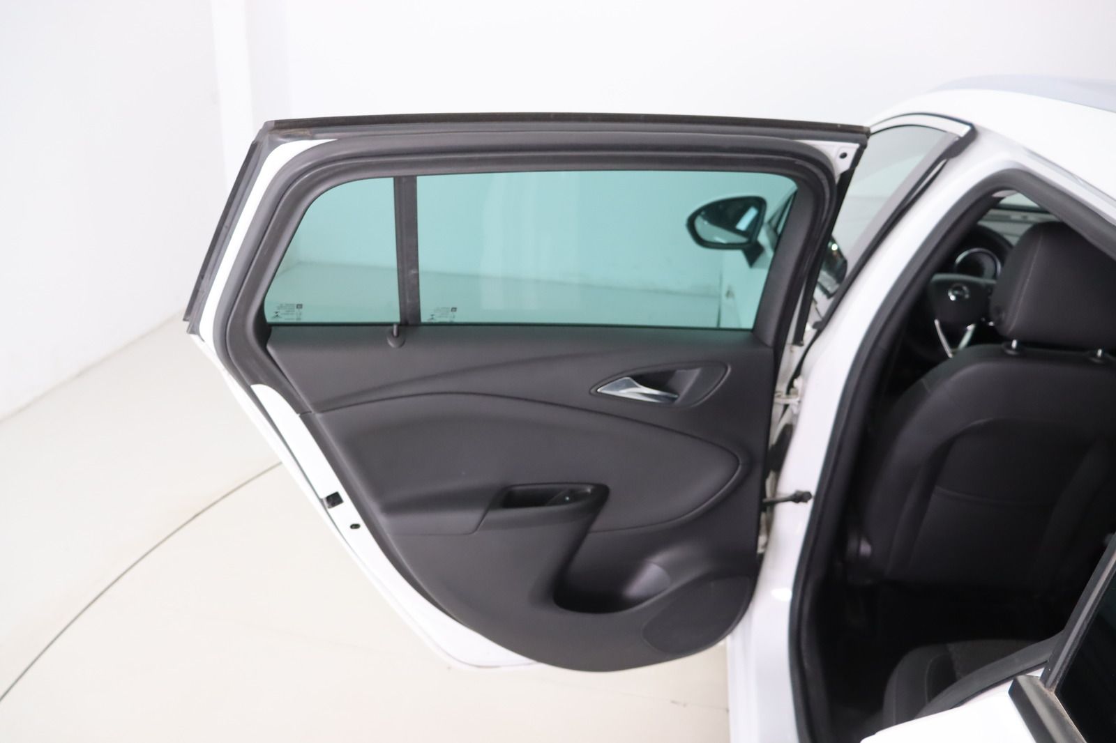 Fahrzeugabbildung Opel Astra K Sports Tourer 1.4 Turbo * LED Matrix * I