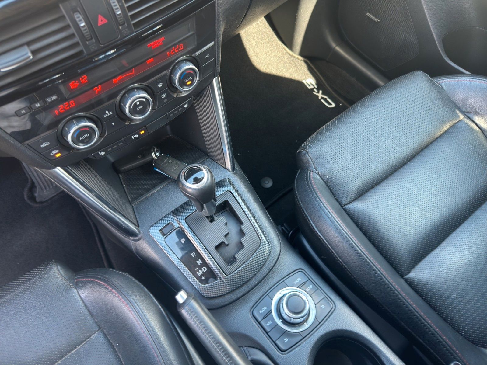 Fahrzeugabbildung Mazda CX-5 Sports-Line AWD Automatik/Leder/Navi/Xenon