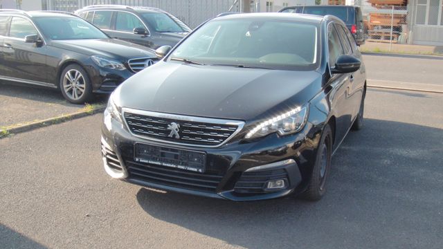 Peugeot 308 SW Allure Panorama,LED,Navi