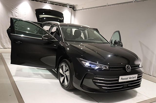 Passat Variant Business 1.5l eTSI 150 PS DSG AHK