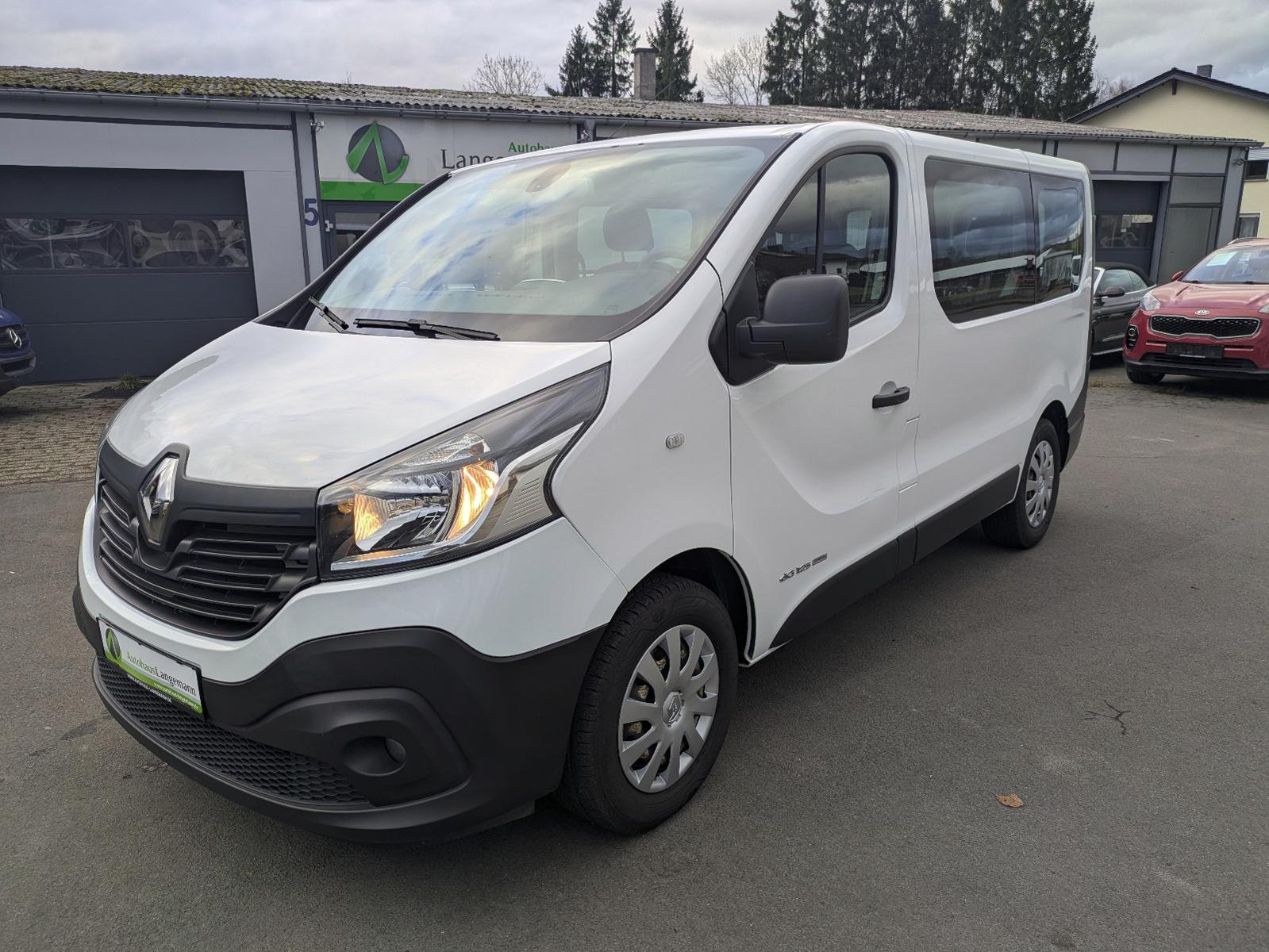 Renault Trafic Combi Expression 8-Sitzer NAVI PDC 1.Hand