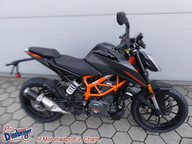 KTM 390 Duke Modell 2023 - die schöne schwarze