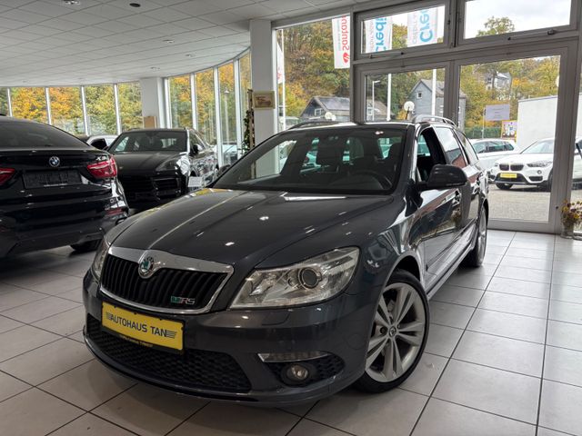 SKODA Octavia Combi RS DSG