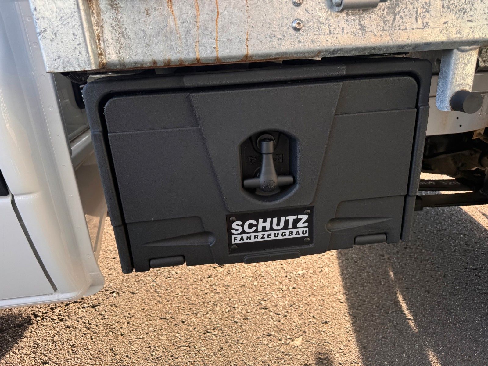 Fahrzeugabbildung Mercedes-Benz Sprinter 317 CDI DoKa Klima Stdheiz AHK3,5to