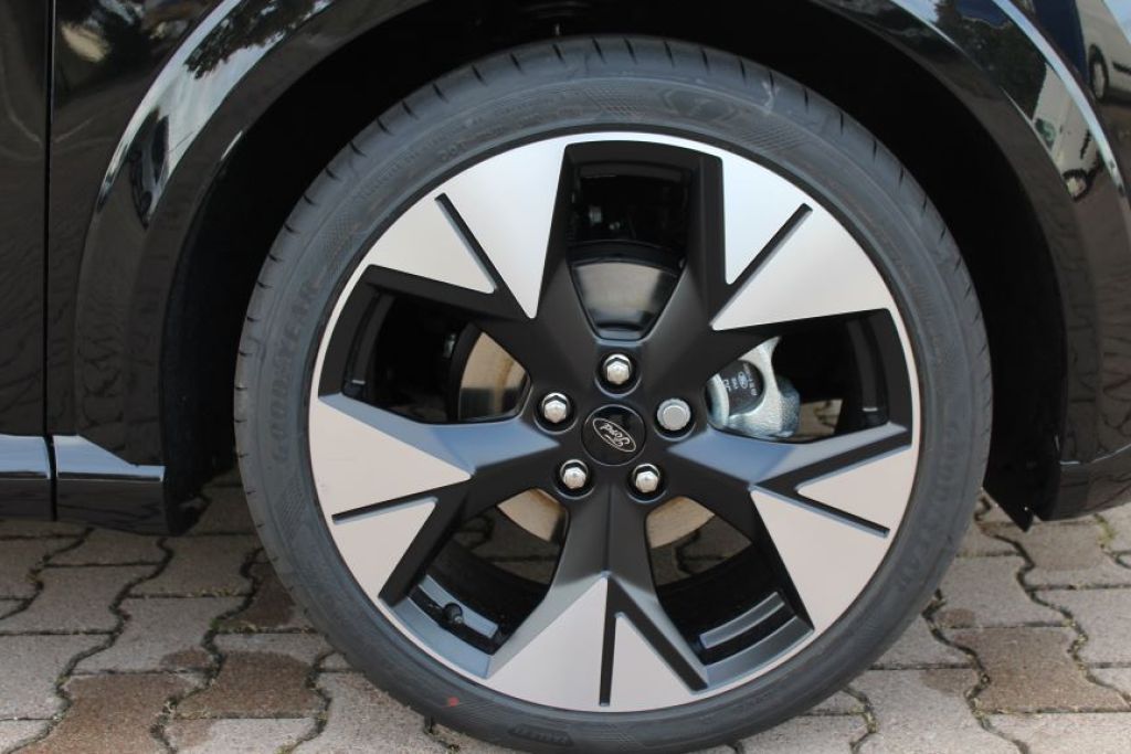 Fahrzeugabbildung Ford Puma Aut. ST-LINE X