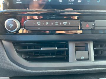 Ford Tourneo Custom 2.0 Ecoblue L1 Sport!