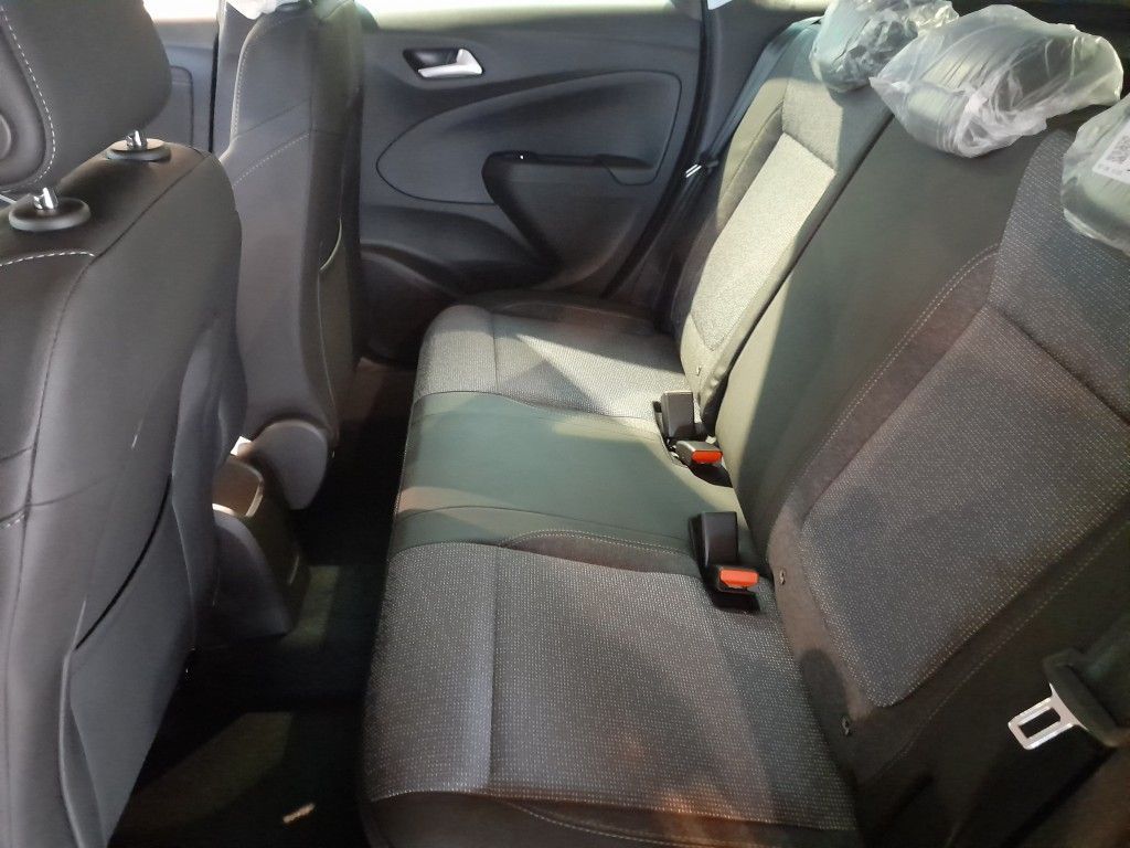 Fahrzeugabbildung Opel Crossland 1.2 Automatik Elegance
