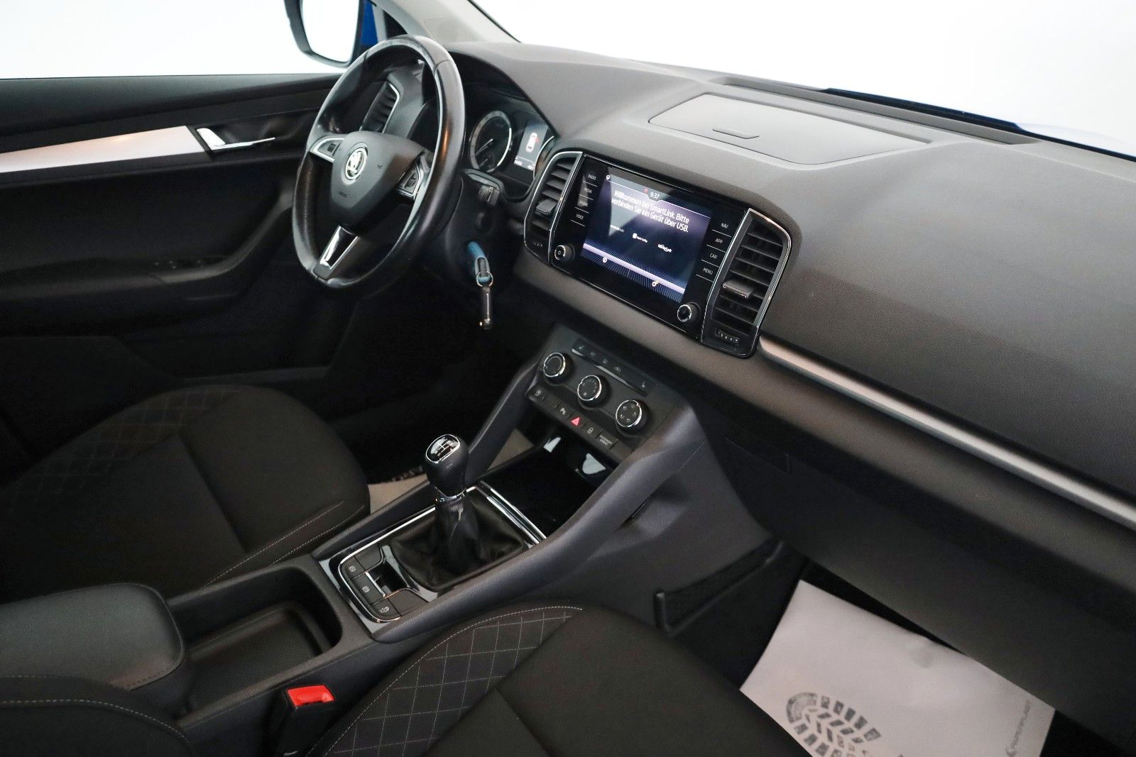 Fahrzeugabbildung SKODA Karoq Ambition Navi,LED,SH, PDC, CarPlay, 8xAlus