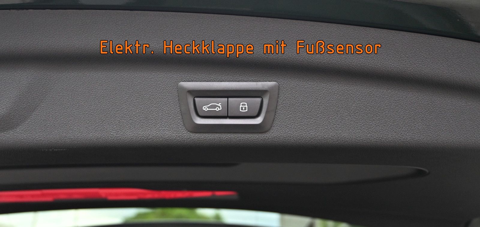 Fahrzeugabbildung BMW 223d xDr Active Tourer Luxury °ACC°HUD°PANO°360°