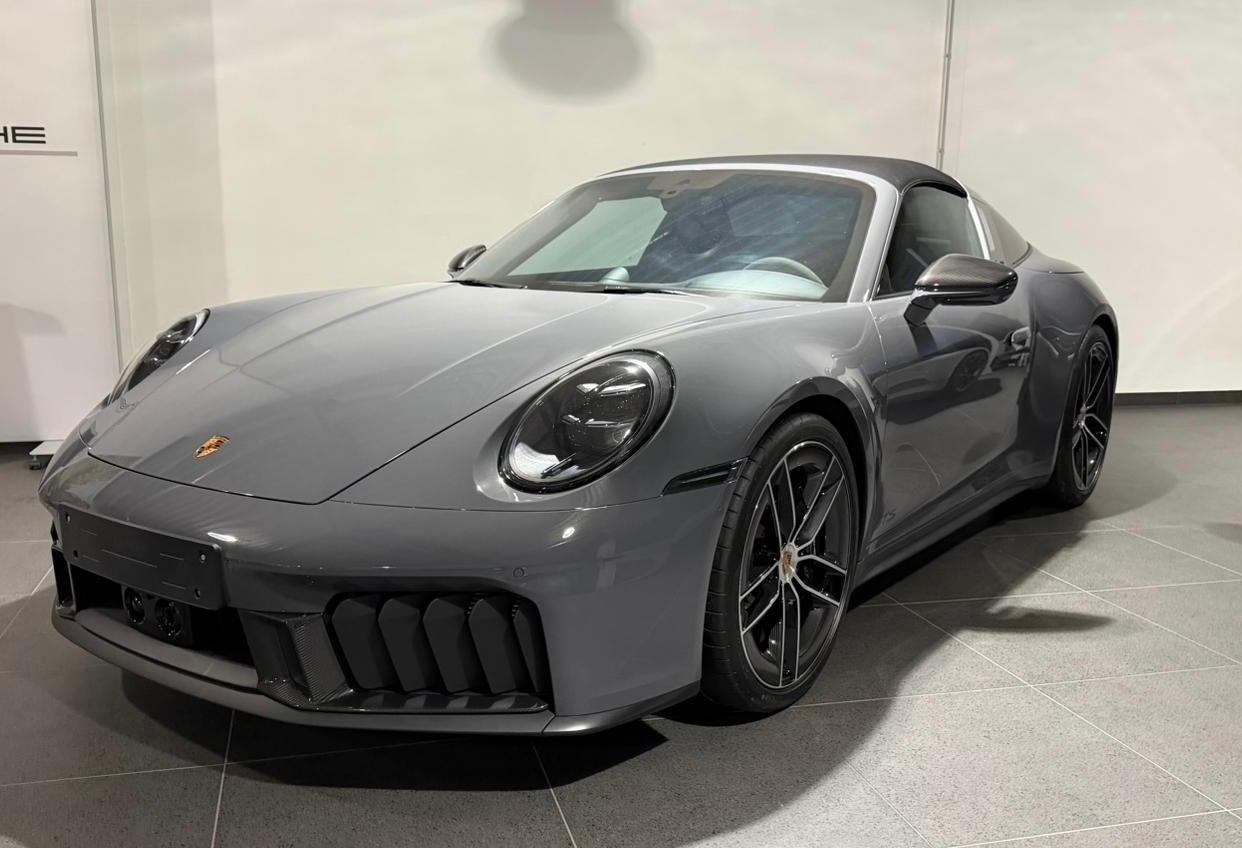 Porsche 992 Targa 4 GTS*LIFT*PCCB*CARBON*BURMESTER*INNO