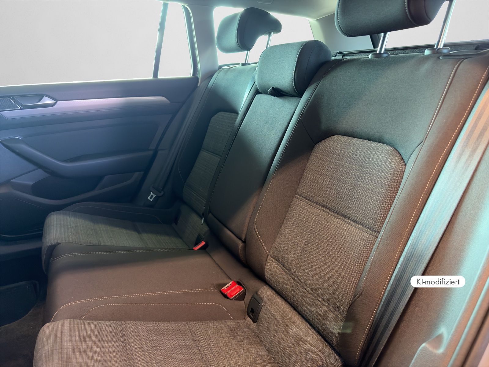 Volkswagen Passat Variant - Bild 15