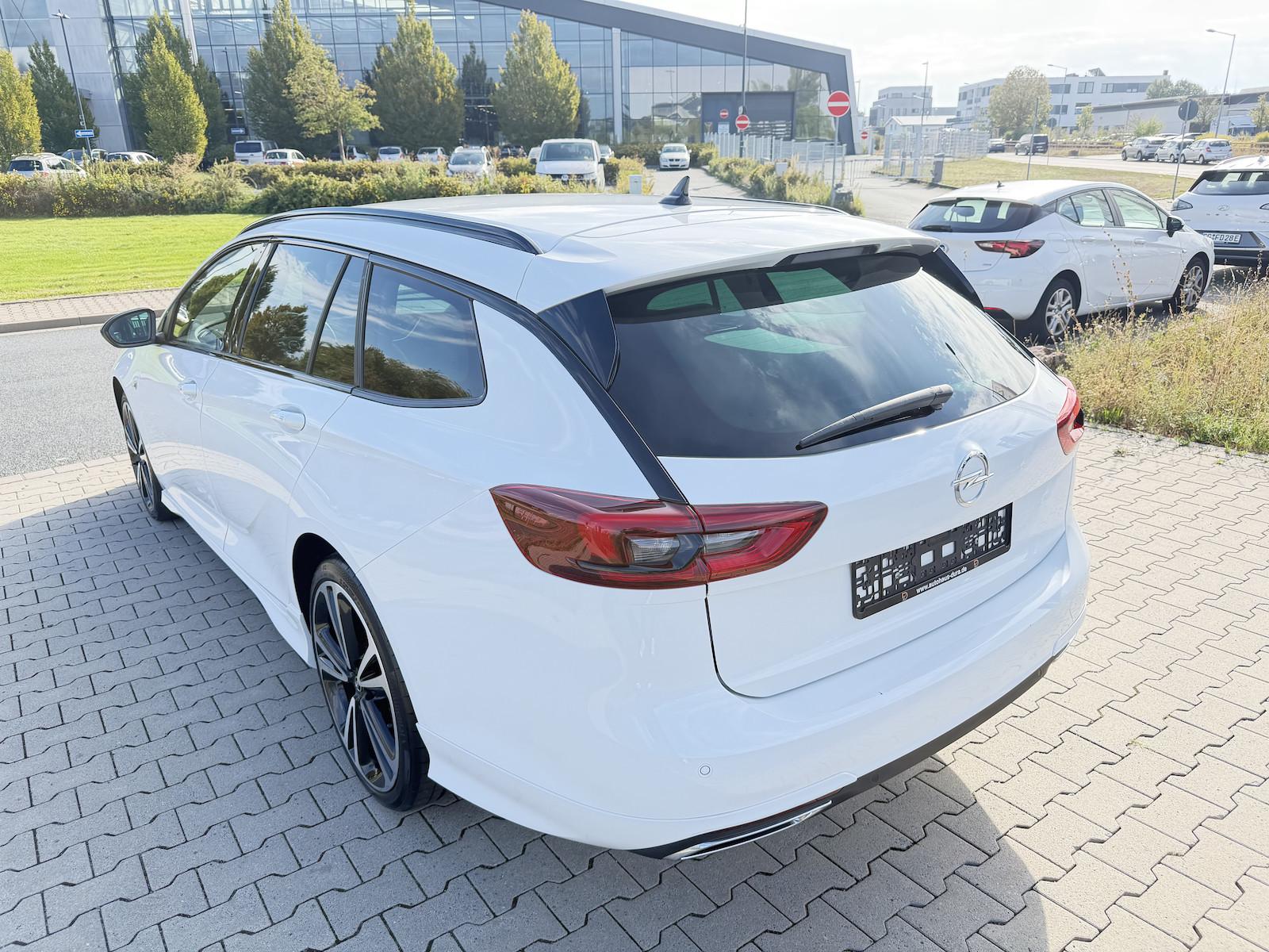 Opel Insignia 2.0 D Ultimate Aut. Navi+Led+Ahk+Shz