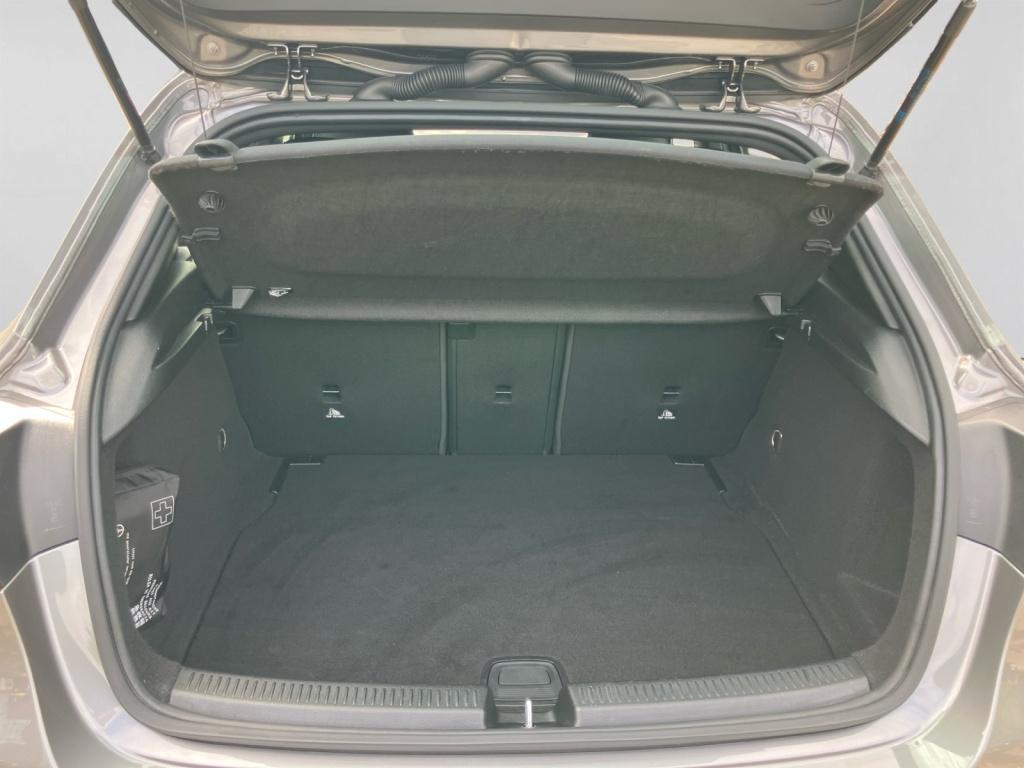 Mercedes-Benz A-Class d 4M AMG LED AMBI TEMP 360°KAM PDC SHZ CarP, миниатюра 17