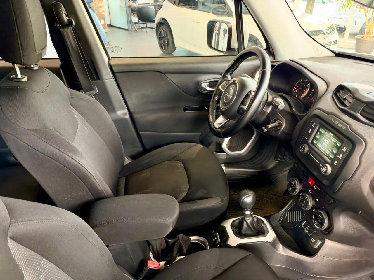 Jeep Renegade 2015 — photo 12