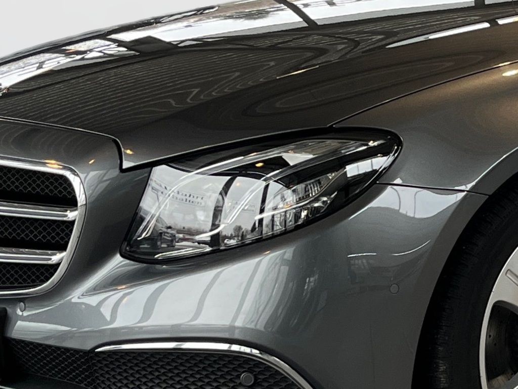 Fahrzeugabbildung Mercedes-Benz E 450 4M Avantg. AHK SDHZ ACC LED Schiebe. 360°