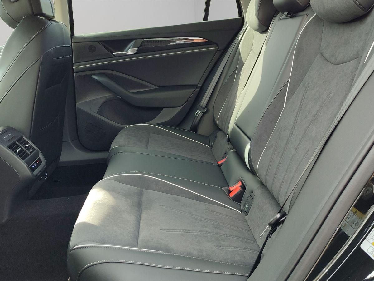 Volkswagen Passat - Bild 13