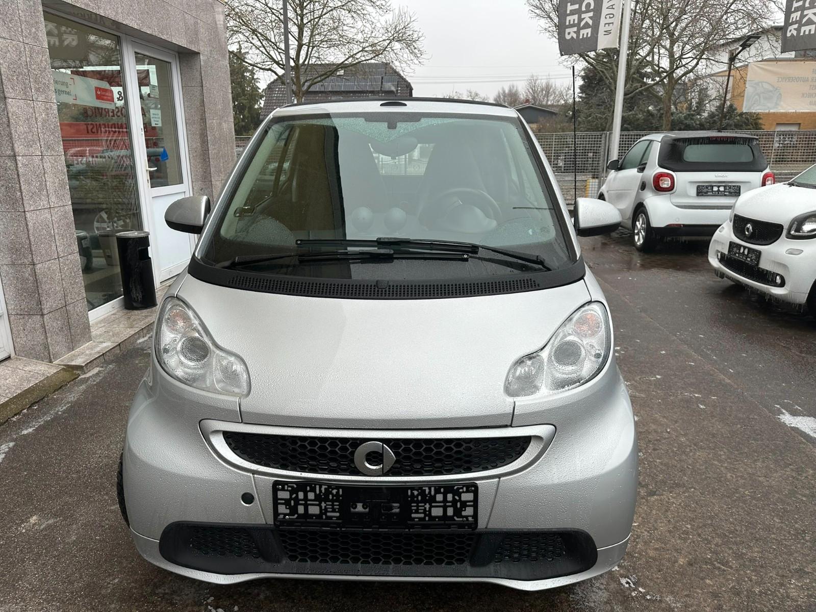 Smart ForTwo fortwo cabrio ,Navi,Leder