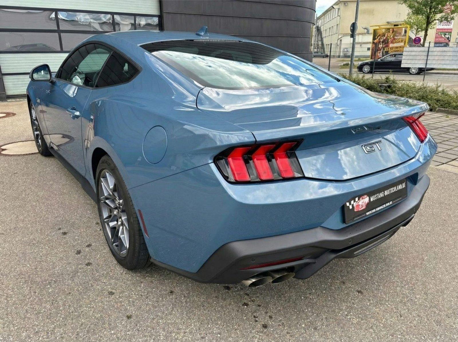 Ford Mustang GT 5.0 Fastback MagneRide/Brembo rot/SOF