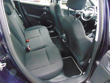 Bild 11 Peugeot 208 Active